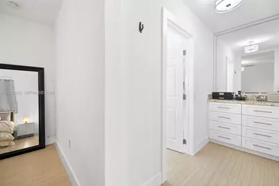 811 Capri St, Coral Gables, FL 33134 - Photo 15