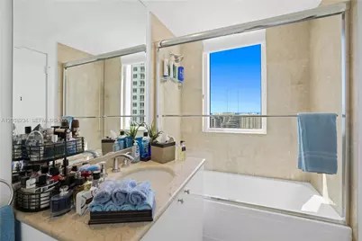 901 Brickell Key Blvd #2408, Miami, FL 33131 - Photo 29