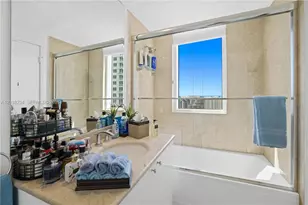 901 Brickell Key Blvd, Miami, FL 33131 - Photo 29