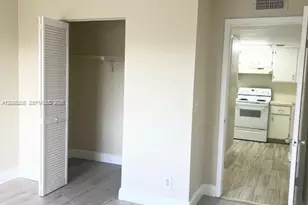 10749 Cleary Blvd, Plantation, FL 33324 - Photo 5