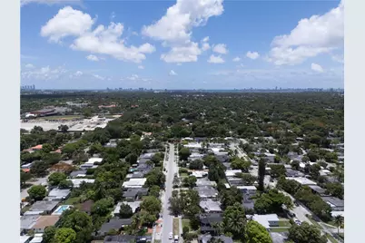 334 NW 110th St, Miami, FL 33168 - Photo 3