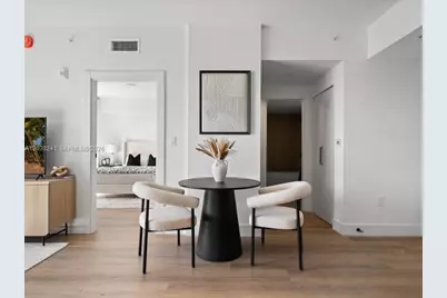 2479 NE 192nd St #308, Miami, FL 33180 - Photo 5