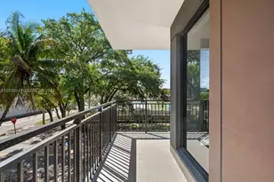 2479 NE 192 St, Miami, FL 33180 - Photo 27