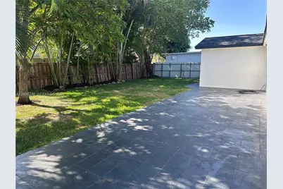 [Address not provided], Miami, FL 33187 - Photo 3