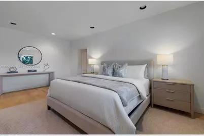 6500 N Bay Rd, Miami Beach, FL 33141 - Photo 25