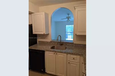 711 N Pine Island Rd #314, Plantation, FL 33324 - Photo 1