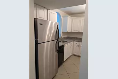711 N Pine Island Rd #314, Plantation, FL 33324 - Photo 7
