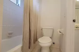 6021 NW 61st Ave, Tamarac, FL 33319 - Photo 15