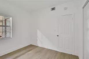 2421 NW 96th Terrace, Pembroke Pines, FL 33024 - Photo 15