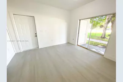 2421 NW 96th Ter #20I, Pembroke Pines, FL 33024 - Photo 3