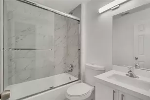2421 NW 96th Terrace, Pembroke Pines, FL 33024 - Photo 21