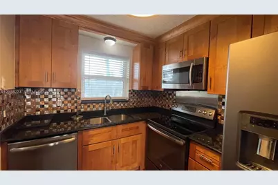 531 W Kalmia Dr #5, Lake Park, FL 33403 - Photo 3