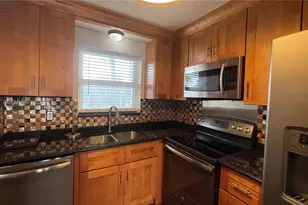 531 W Kalmia Dr, Lake Park, FL 33403 - Photo 3