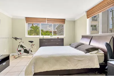 1605 Bay Rd #308, Miami Beach, FL 33139 - Photo 9
