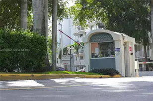 482 NW 165th St Rd, Miami, FL 33169 - Photo 33