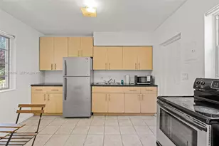 840 Lenox Ave., Miami Beach, FL 33139 - Photo 11