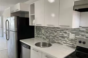 1450 NE 170th St, North Miami Beach, FL 33162 - Photo 21