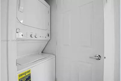 7000 SW 80th St #401, Miami, FL 33143 - Photo 5
