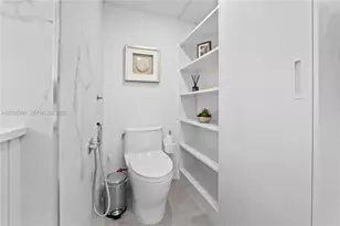 7135 Collins Ave, Miami Beach, FL 33141 - Photo 27