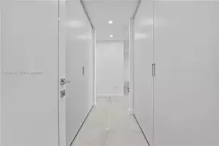 7135 Collins Ave, Miami Beach, FL 33141 - Photo 23