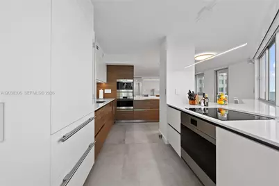 7135 Collins Ave #1216, Miami Beach, FL 33141 - Photo 15