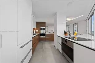 7135 Collins Ave, Miami Beach, FL 33141 - Photo 15