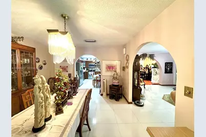 9601 SW 66th St, Miami, FL 33173 - Photo 11