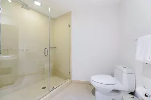 4111 S Ocean Dr, Hollywood, FL 33019 - Photo 9