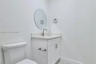 4412 Woodland Cir, Tamarac, FL 33319 - Photo 9