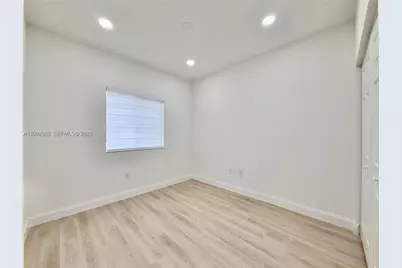 4412 Woodland Cir #4412, Tamarac, FL 33319 - Photo 11