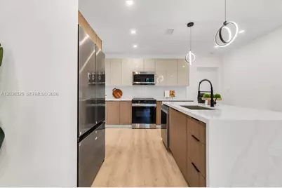 831 NE 128th St, North Miami, FL 33161 - Photo 11