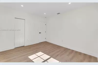831 NE 128th St, North Miami, FL 33161 - Photo 21