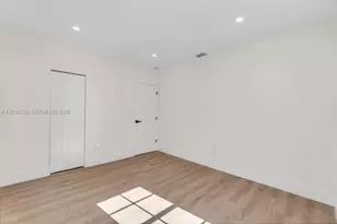 831 NE 128th St, North Miami, FL 33161 - Photo 21