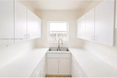 7271 Gary Ave #4, Miami Beach, FL 33141 - Photo 7