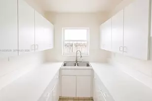 7271 Gary Ave, Miami Beach, FL 33141 - Photo 7