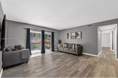 3053 N Oakland Forest Dr #103, Oakland Park, FL 33309 - Photo 5