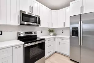 11765 SW 154th Pl, Miami, FL 33196 - Photo 15