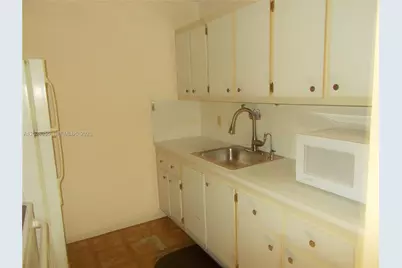1301 SW 135th Ter #309J, Pembroke Pines, FL 33027 - Photo 17
