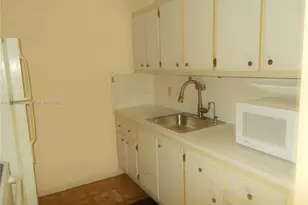 1301 SW 135th Terrace, Pembroke Pines, FL 33027 - Photo 17