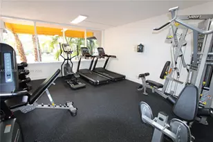 4550 NW 9th St, Miami, FL 33126 - Photo 21