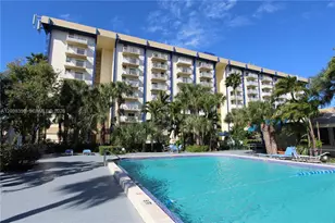 4550 NW 9th St, Miami, FL 33126 - Photo 23