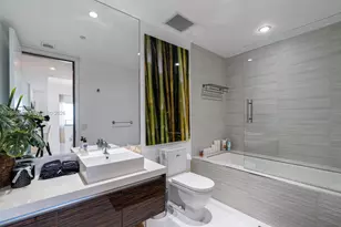 1100 Biscayne Blvd, Miami, FL 33132 - Photo 19