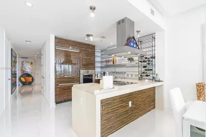 1100 Biscayne Blvd #4103, Miami, FL 33132 - Photo 9
