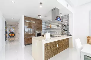 1100 Biscayne Blvd, Miami, FL 33132 - Photo 9