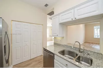 1301 Tamiami #0, Sarasota, FL 34236 - Photo 9