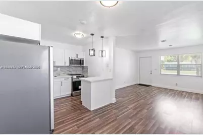1040 NW 23rd Ter, Fort Lauderdale, FL 33311 - Photo 5
