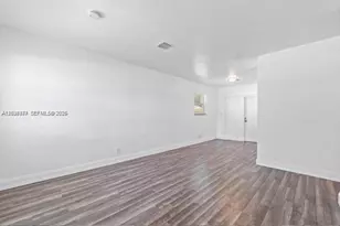 1040 NW 23rd Terrace, Fort Lauderdale, FL 33311 - Photo 9