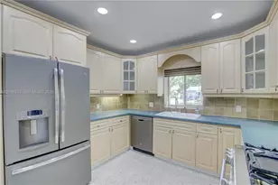 616 SW 11th Ct, Fort Lauderdale, FL 33315 - Photo 17