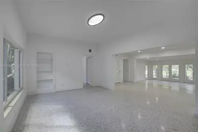 616 SW 11th Ct, Fort Lauderdale, FL 33315 - Photo 5