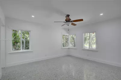 616 SW 11th Ct, Fort Lauderdale, FL 33315 - Photo 25